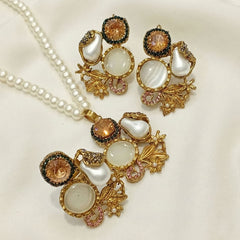Zarmin Vintage Pearl & Stone Set